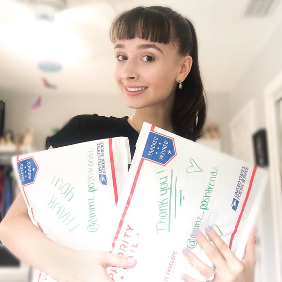 Meet your Posher, Emmery🌺 - Picture 6 of 6